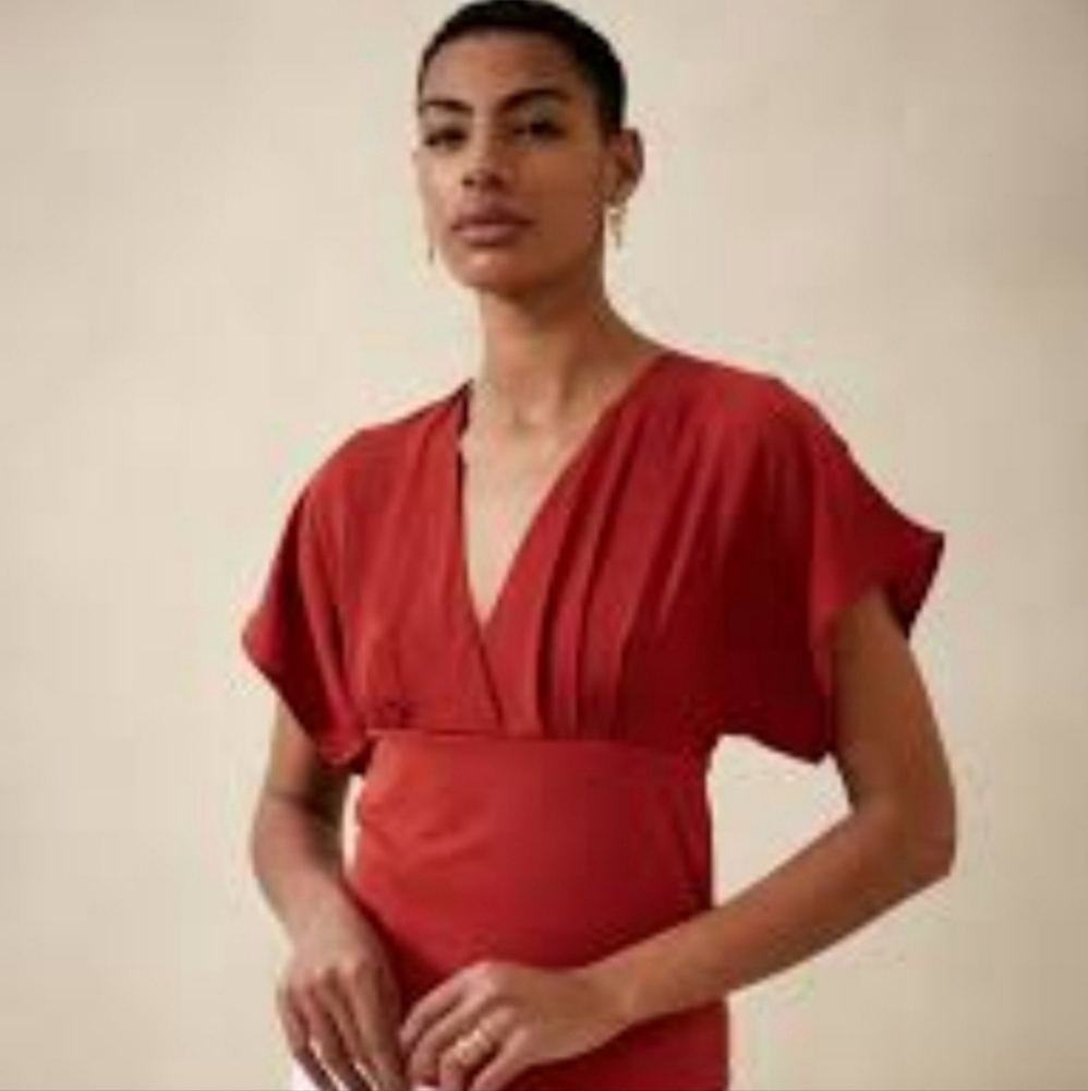 Banana Republic V-Neck, Dolman Short Sleeve Blouse, Tie-Back: NWT - Red Size XS